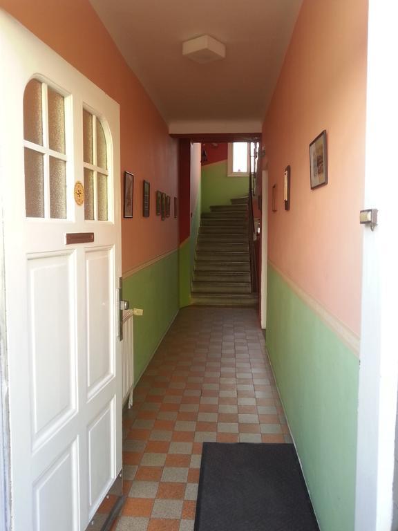 Pension U Dolezalu Брно Экстерьер фото